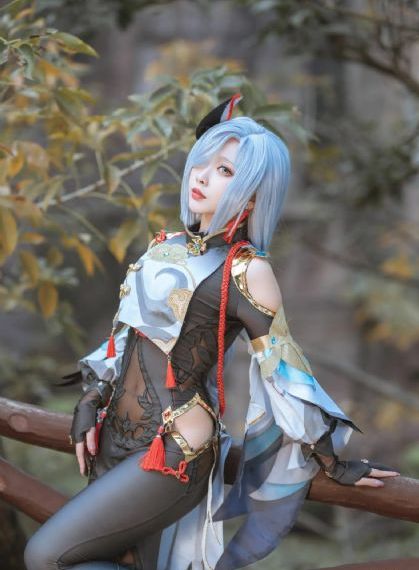 平时端庄的妈妈竟然会这么