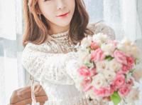 学长把我抱到小树林c