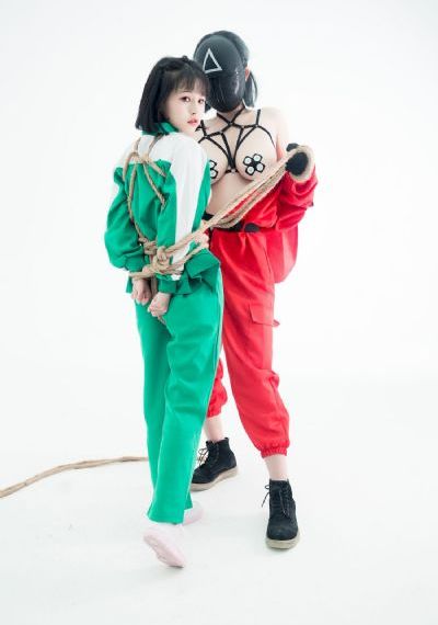 撅起屁股等男友调教