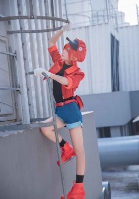 五月天婷婷中文第一页