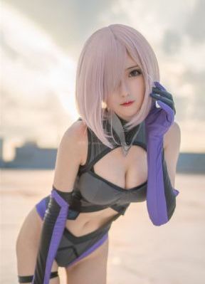 办公室秘书娇喘呻吟小说