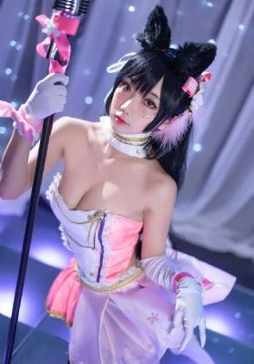 曹查理办公室偷情